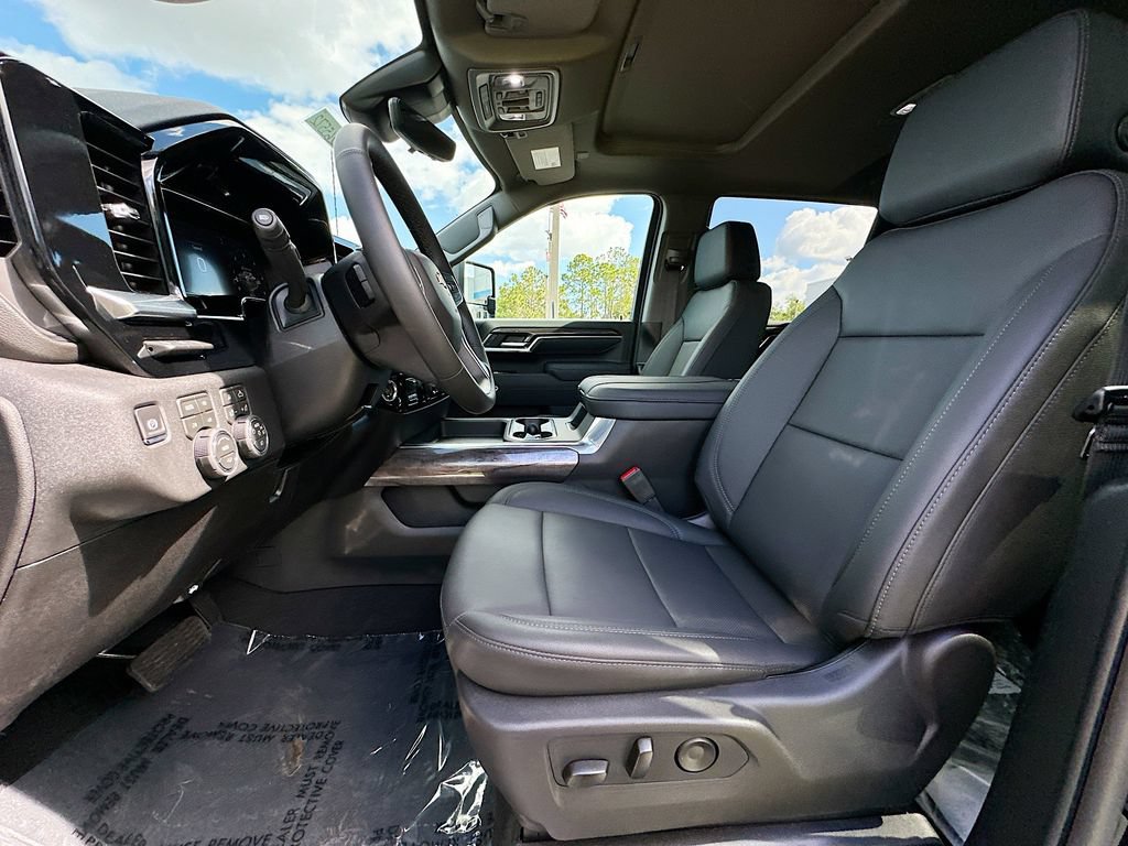 New 2026 Chevrolet Silverado 3500 LTZ w/ LTZ Convenience Package AWD/4WD image 21