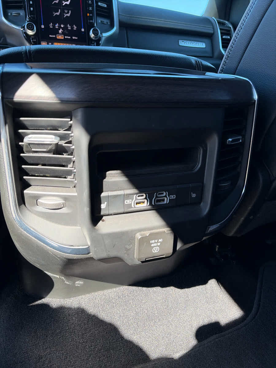 Used 2025 RAM 1500 Laramie w/ Sport Appearance Package AWD/4WD image 33