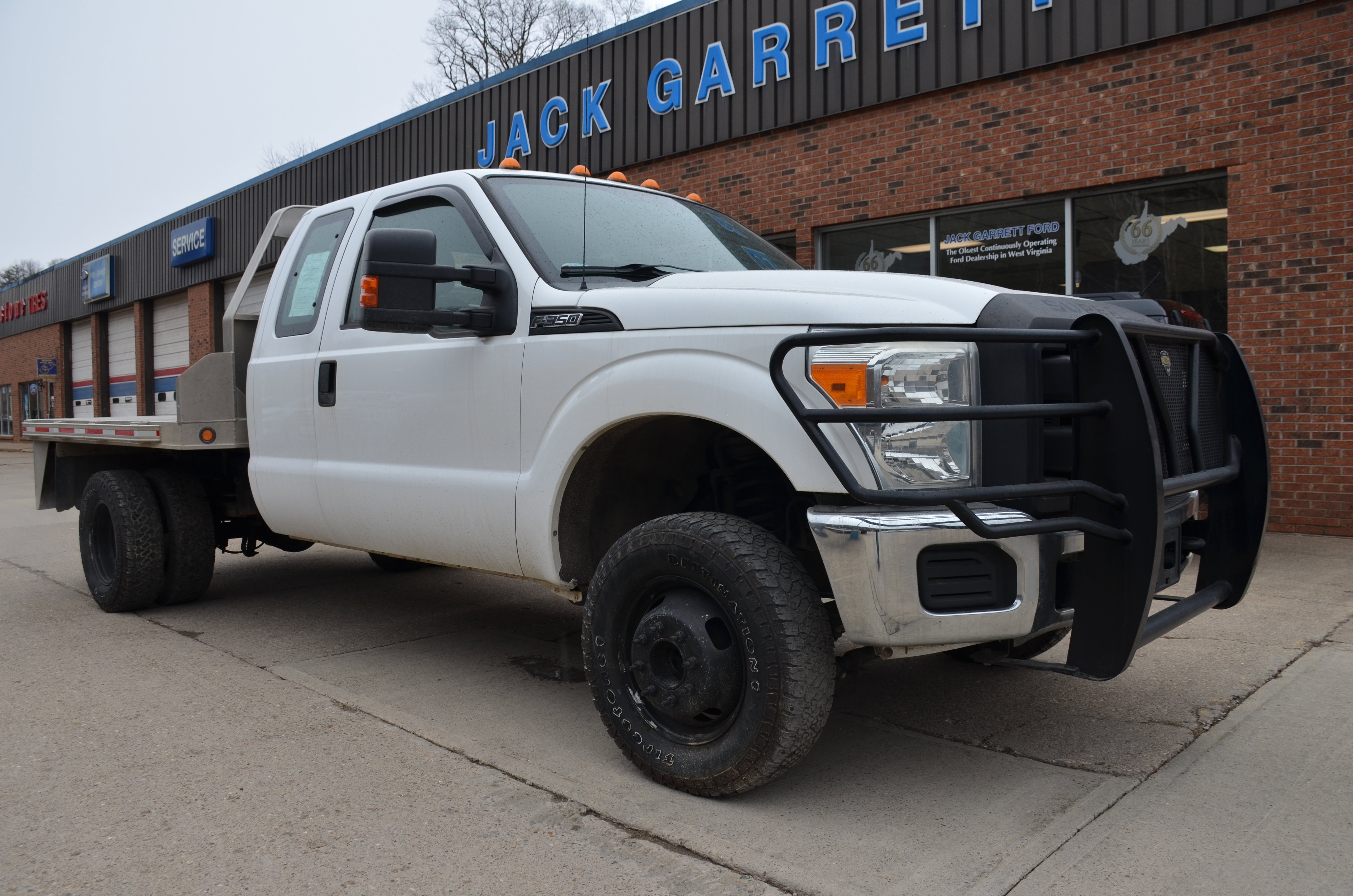 Used 2015 Ford F350 XL w/ Power Equipment Group AWD/4WD image 1