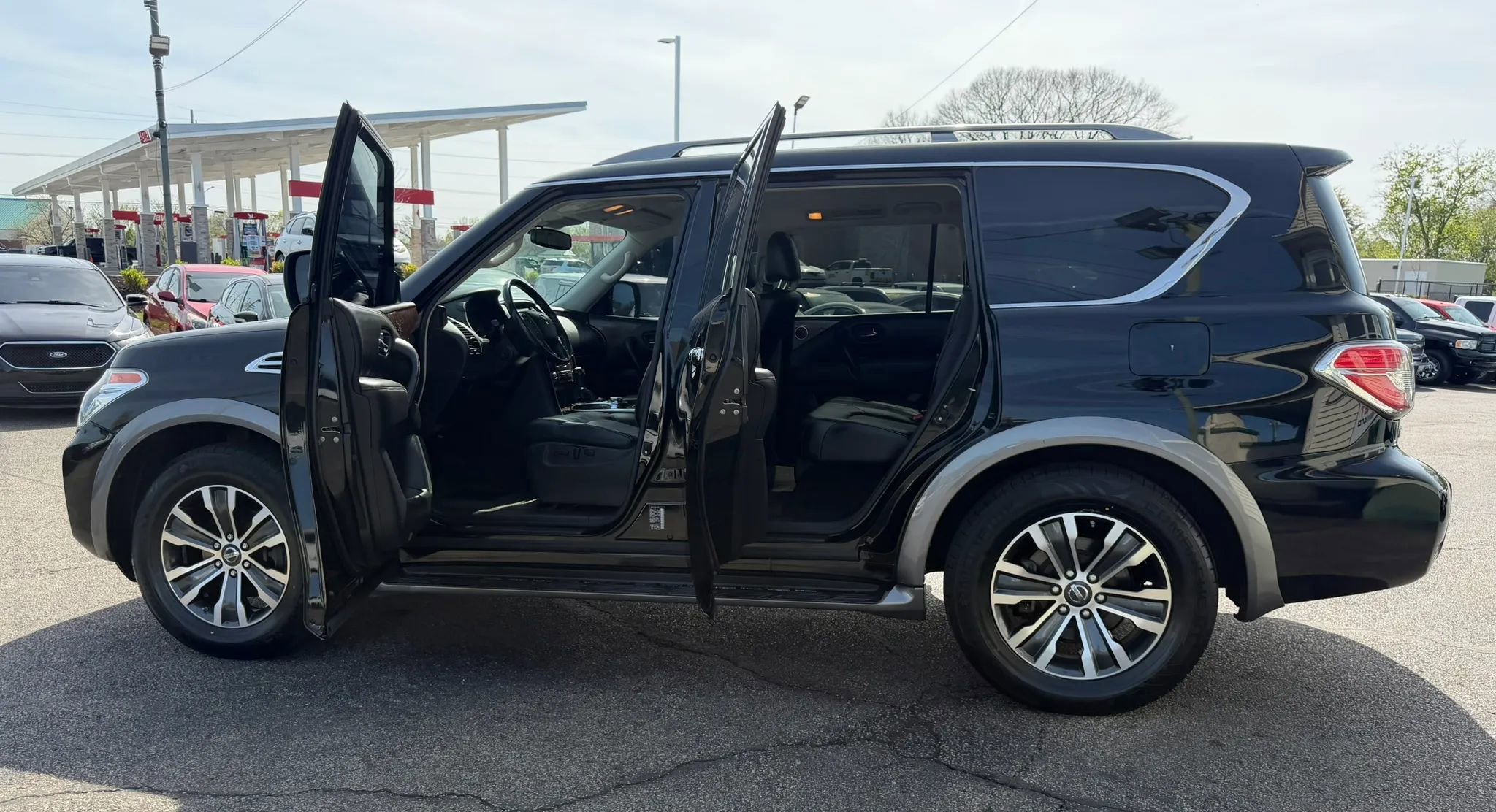 Used 2018 Nissan Armada SL w/ Moonroof Package image 21