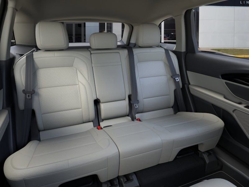 New 2026 Lincoln Nautilus Premier image 11