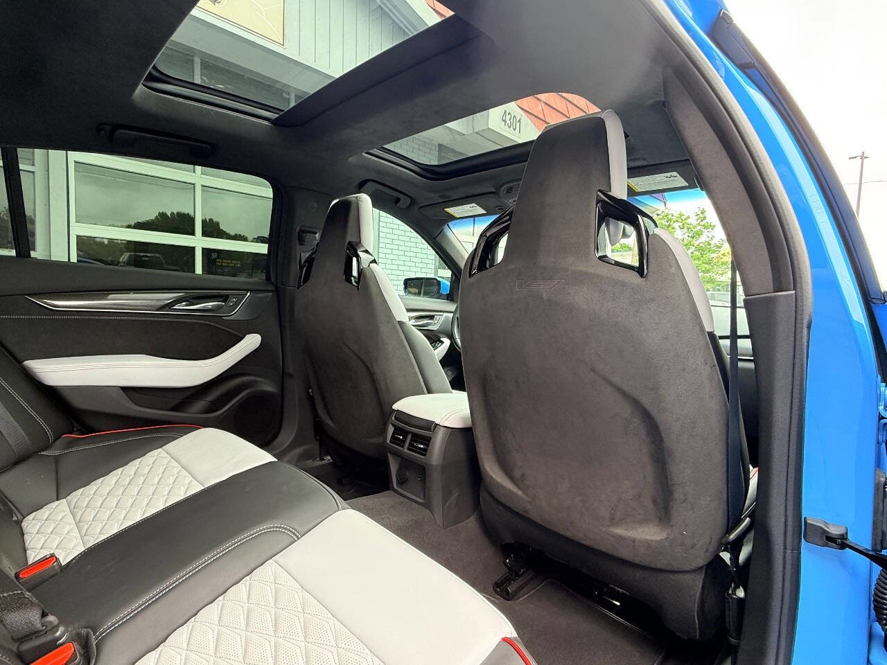 Used 2022 Cadillac CT5 V Blackwing w/ Parking Package RWD image 40