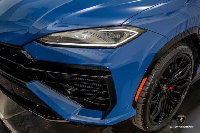Used 2025 Lamborghini Urus SE image 15