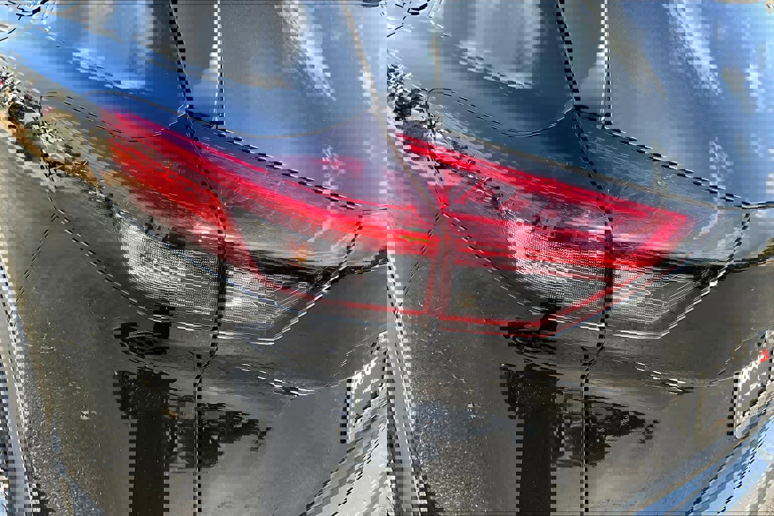 Used 2023 Nissan Rogue SV w/ SV Premium B Package image 28