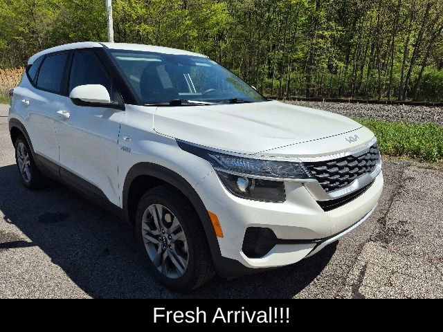 Used 2022 Kia Seltos LX AWD/4WD image 6