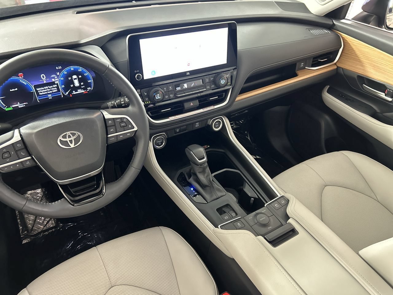 Used 2026 Toyota Grand Highlander AWD Hybrid image 24