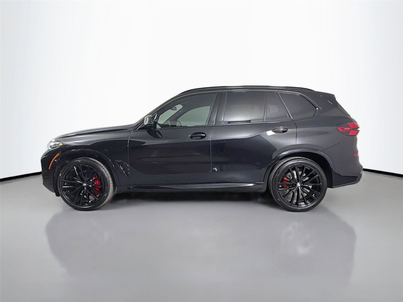 New 2026 BMW X5 xDrive40i w/ M Sport Package AWD/4WD image 9