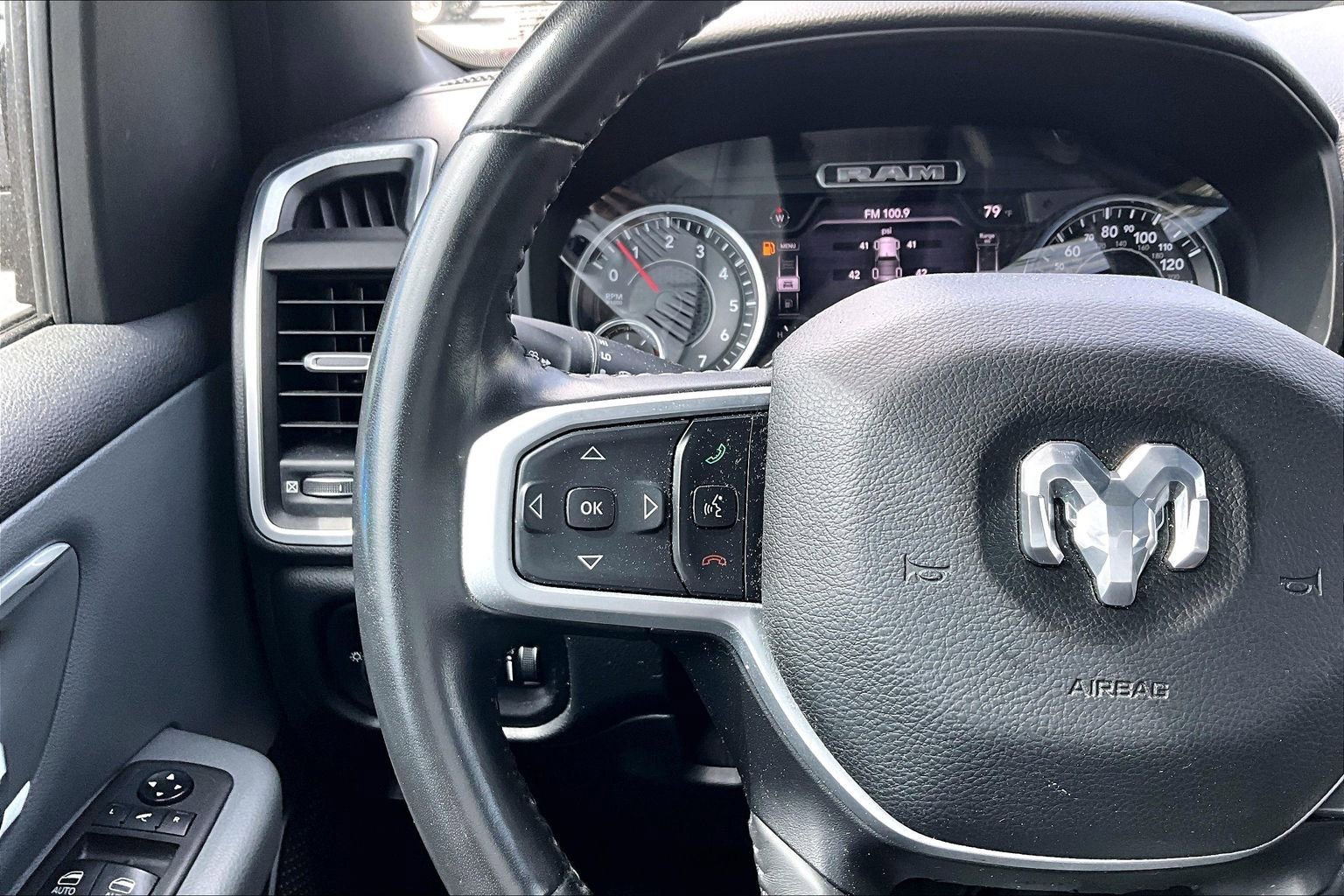 Used 2021 RAM 1500 Big Horn image 12