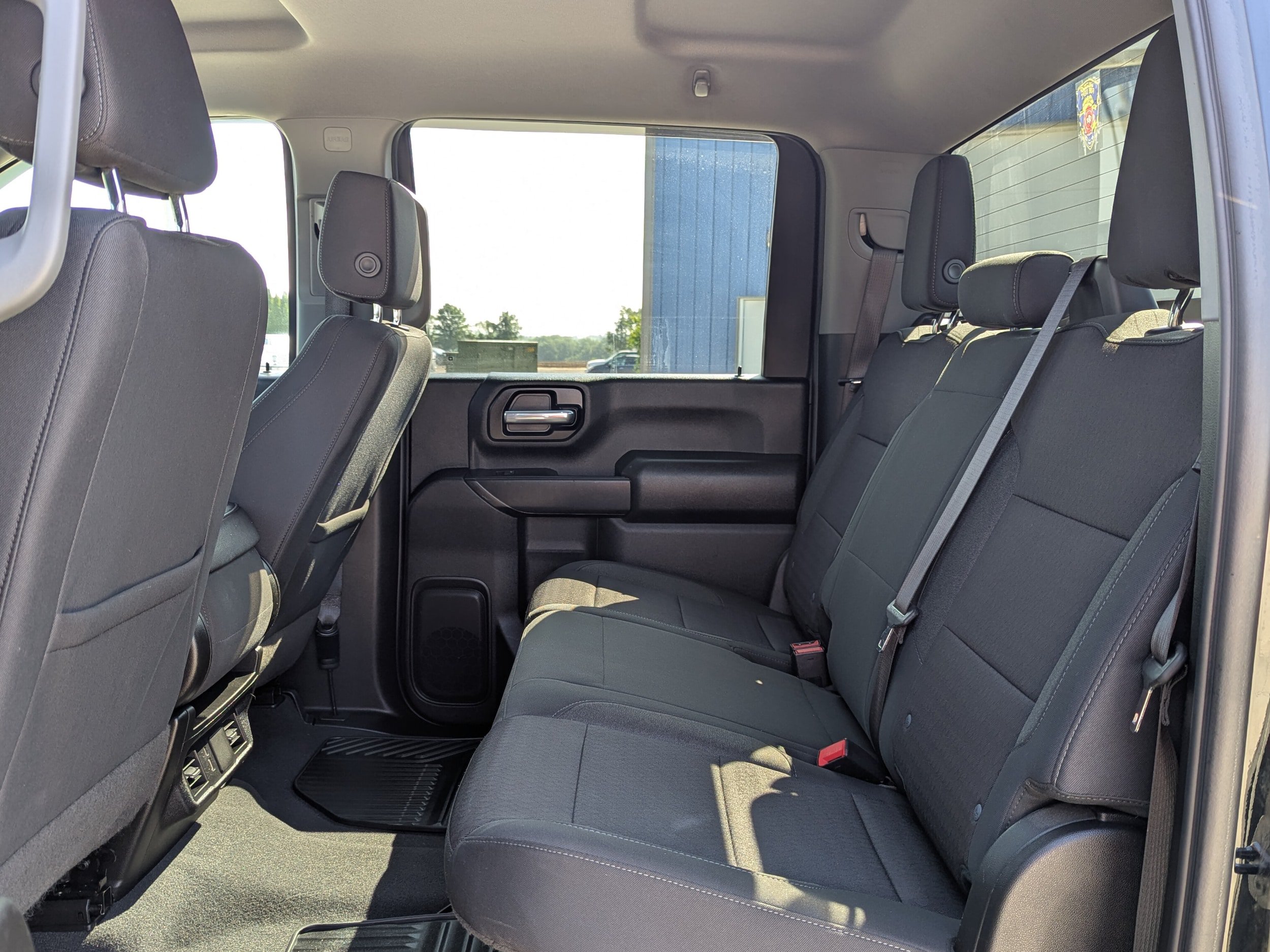 Used 2024 Chevrolet Silverado 2500 Custom w/ Custom Value Package AWD/4WD image 10