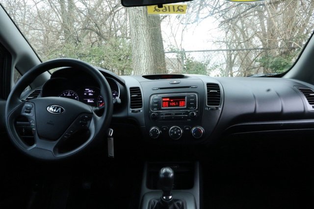 Used 2016 Kia Forte LX image 8