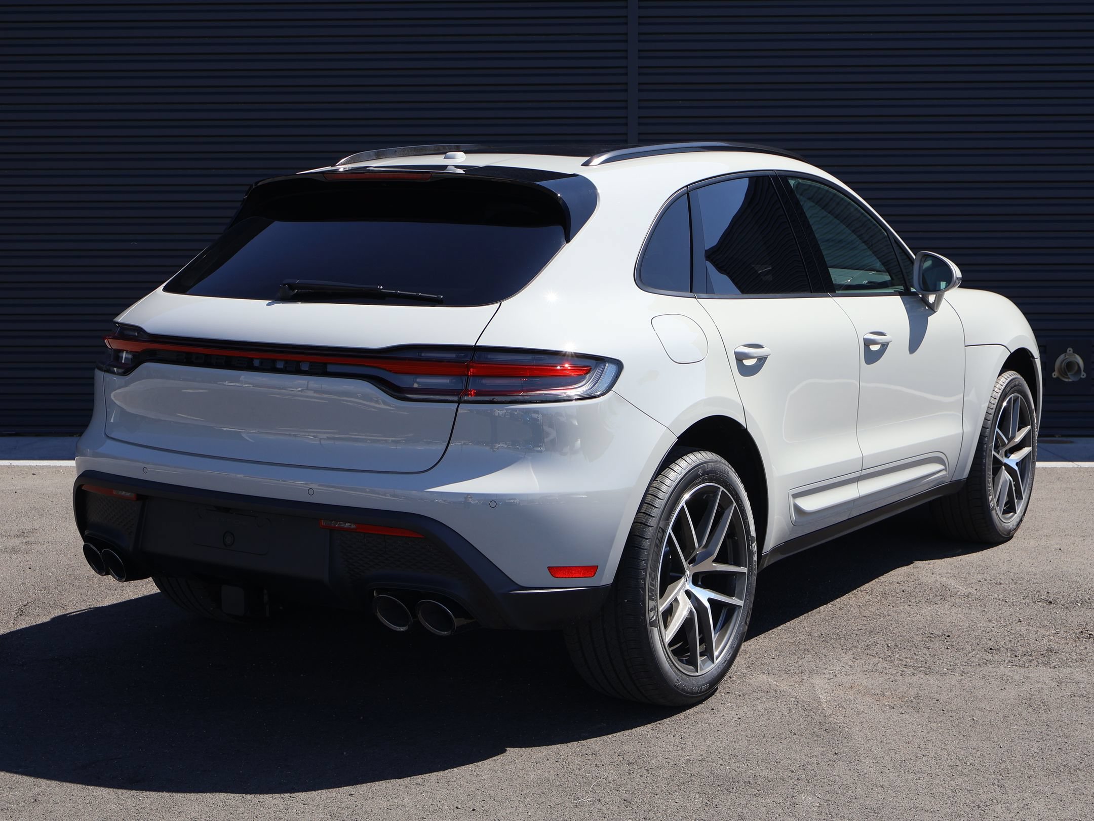 New 2026 Porsche Macan AWD/4WD image 9