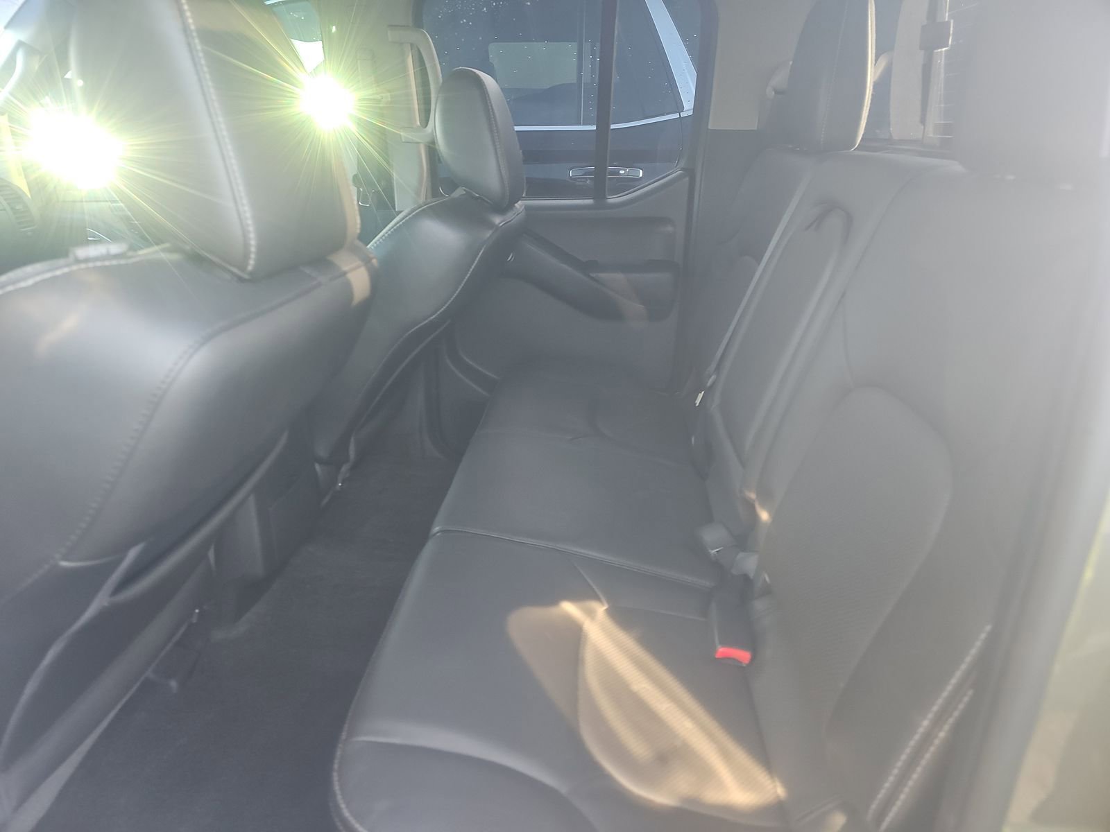 Used 2017 Nissan Frontier PRO-4X w/ Pro-4x Luxury Package AWD/4WD image 4