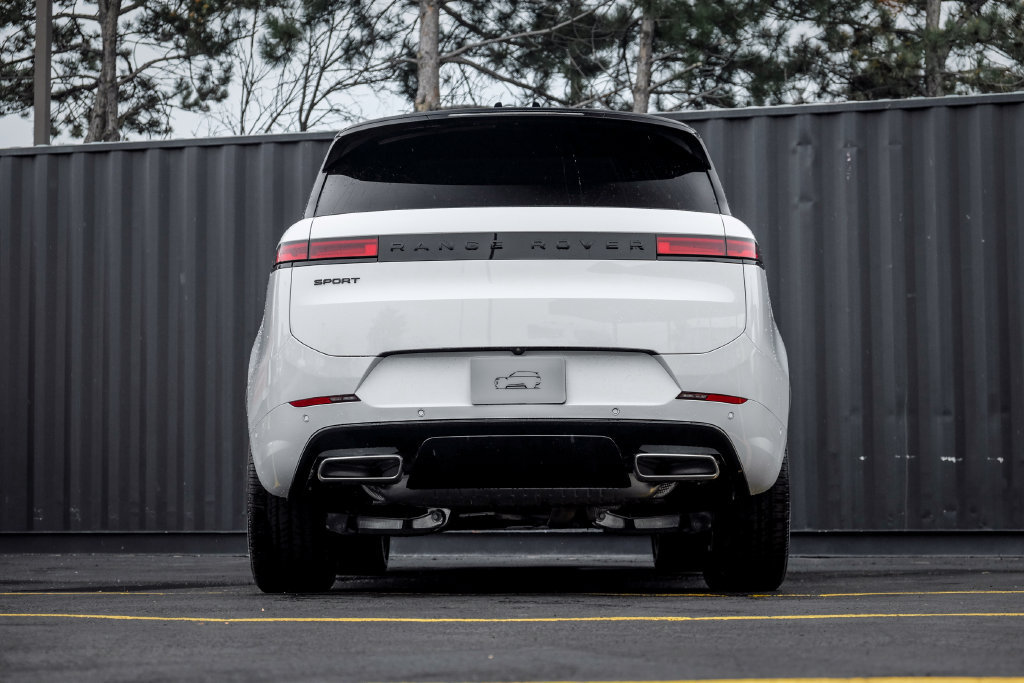 New 2026 Land Rover Range Rover Sport Dynamic SE AWD/4WD image 8