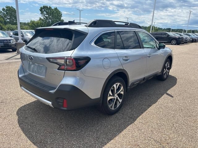 Used 2021 Subaru Outback Limited w/ Popular Package #2 AWD/4WD image 3