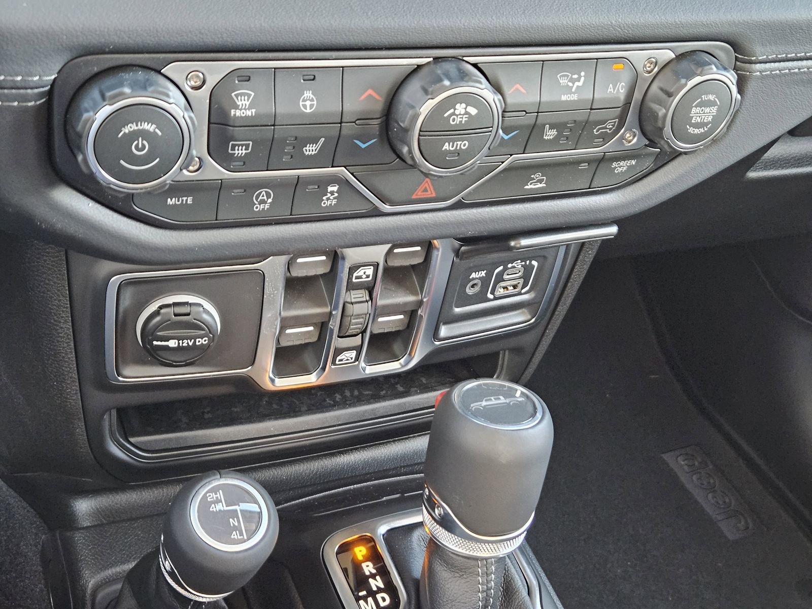 New 2026 Jeep Gladiator Mojave AWD/4WD image 21