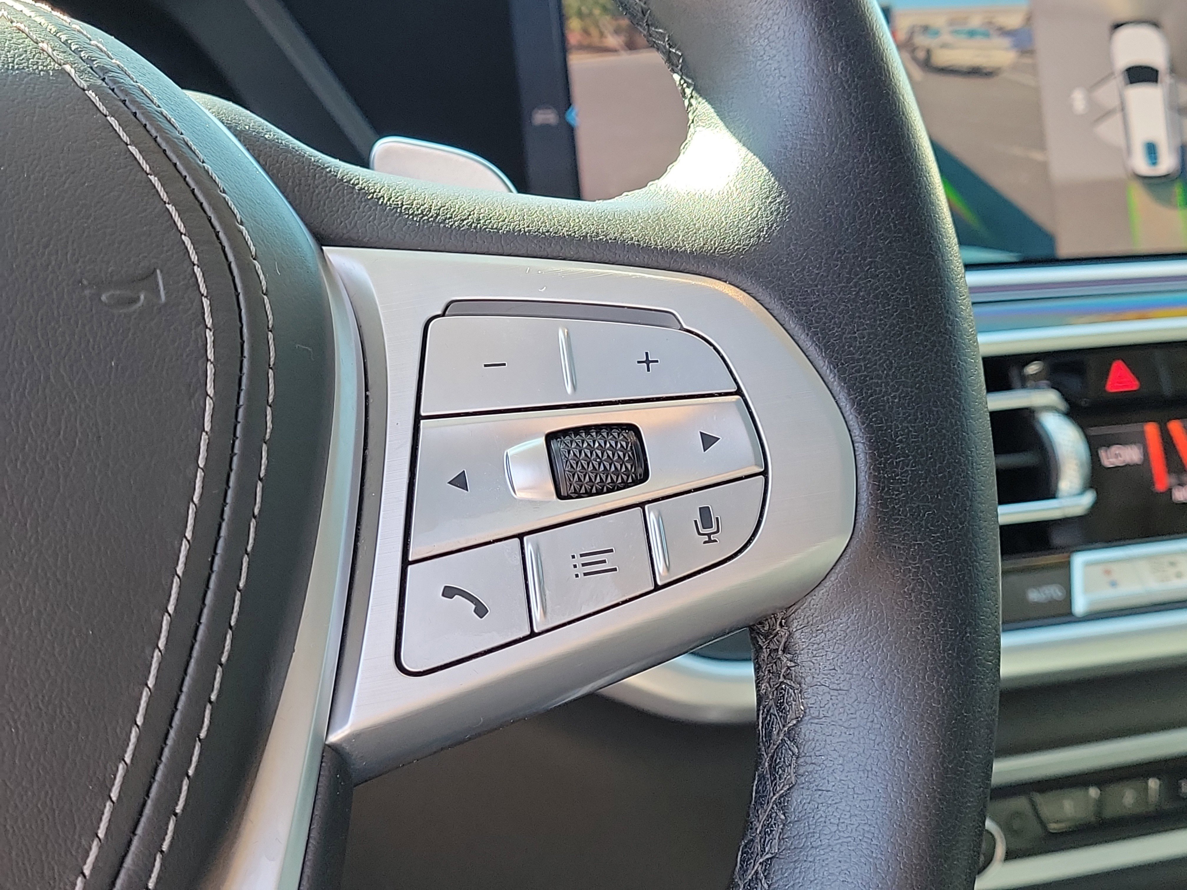 Used 2021 BMW X7 xDrive40i w/ Premium Package AWD/4WD image 33