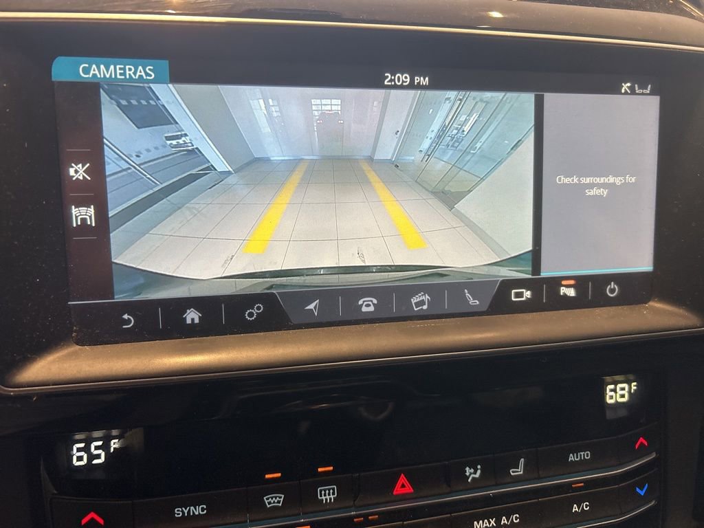 Used 2020 Jaguar F-PACE Premium image 8