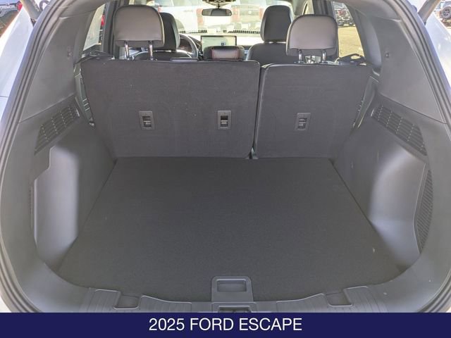 New 2025 Ford Escape ST-Line w/ Tech Pack #1 AWD/4WD image 22
