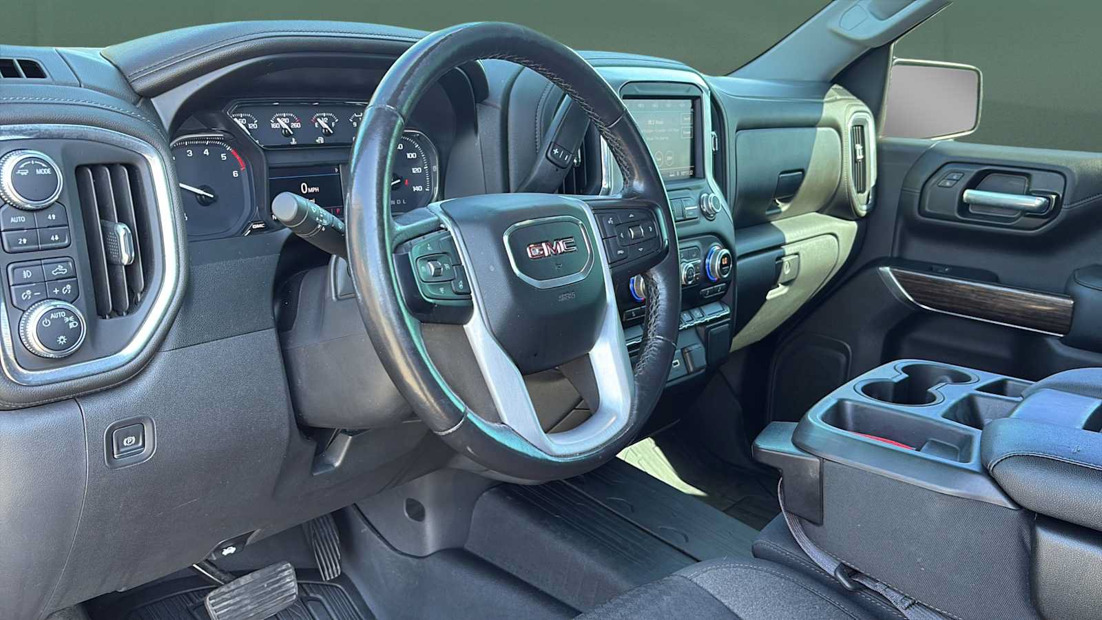 Used 2021 GMC Sierra 1500 Elevation w/ LPO, Elevation Black Package AWD/4WD image 13
