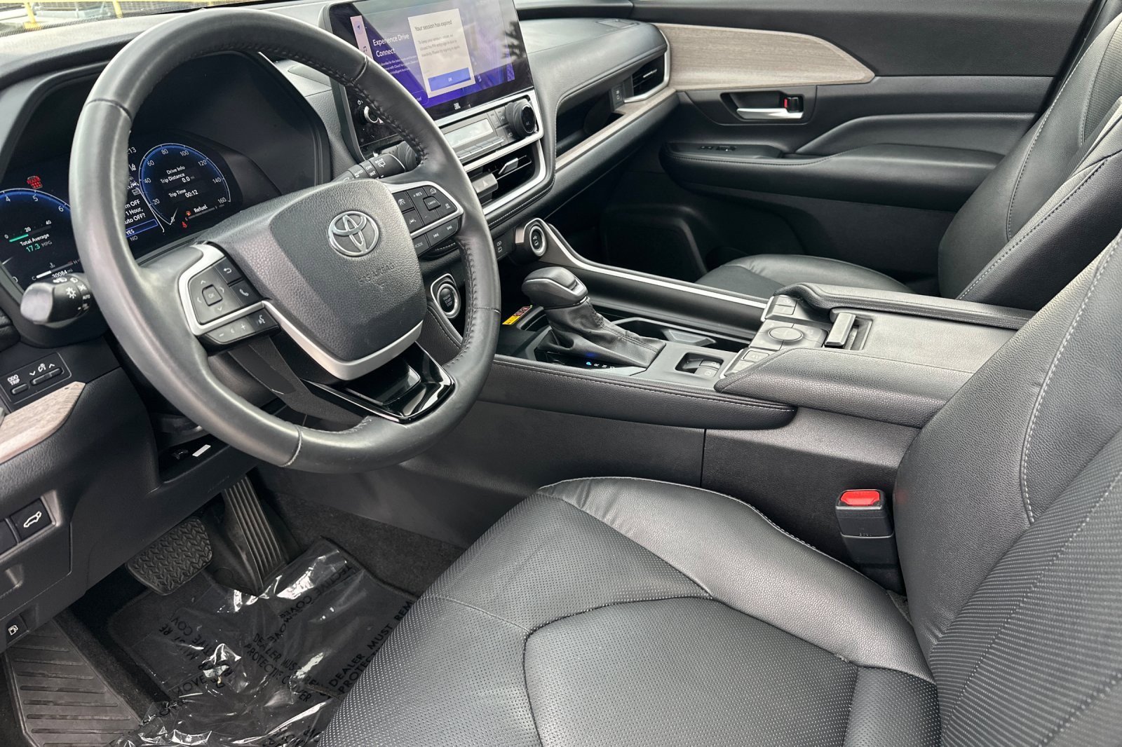 Used 2024 Toyota Grand Highlander Limited image 9