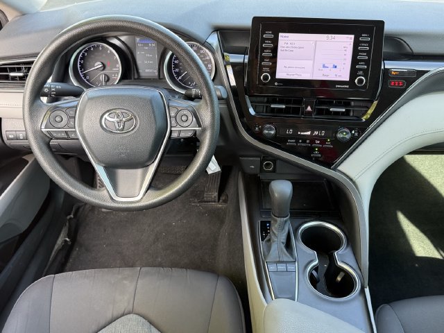 Used 2022 Toyota Camry LE FWD image 11