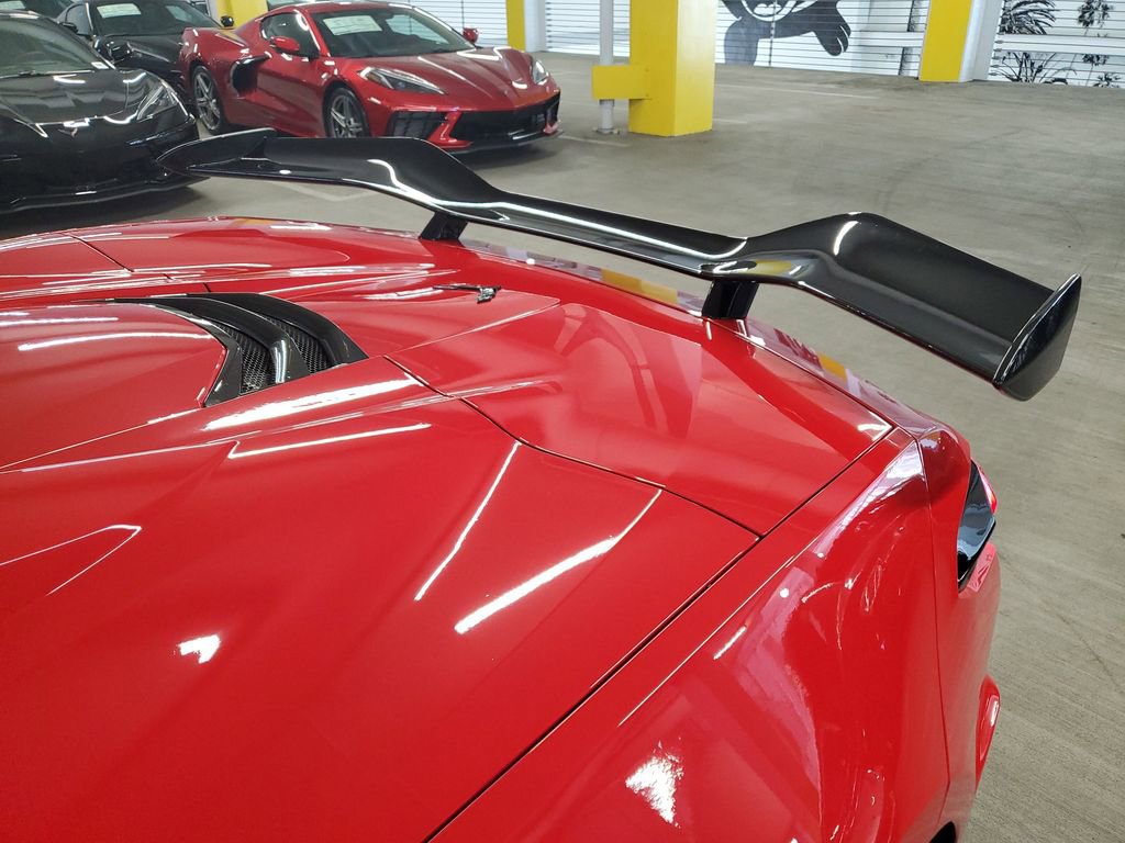 Used 2023 Chevrolet Corvette Z06 w/ Z07 Performance Package RWD image 9