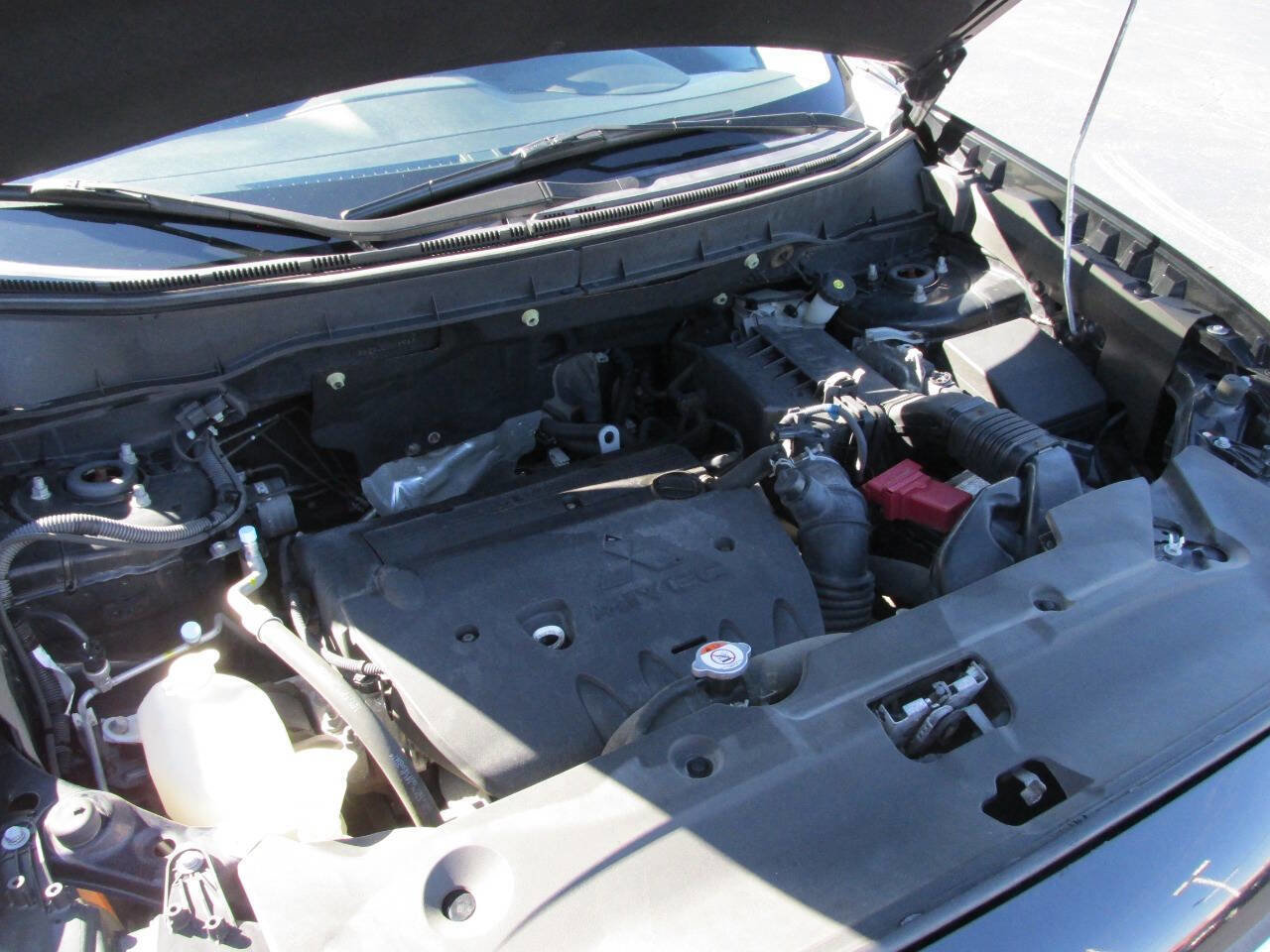 Used 2018 Mitsubishi Outlander Sport ES image 23