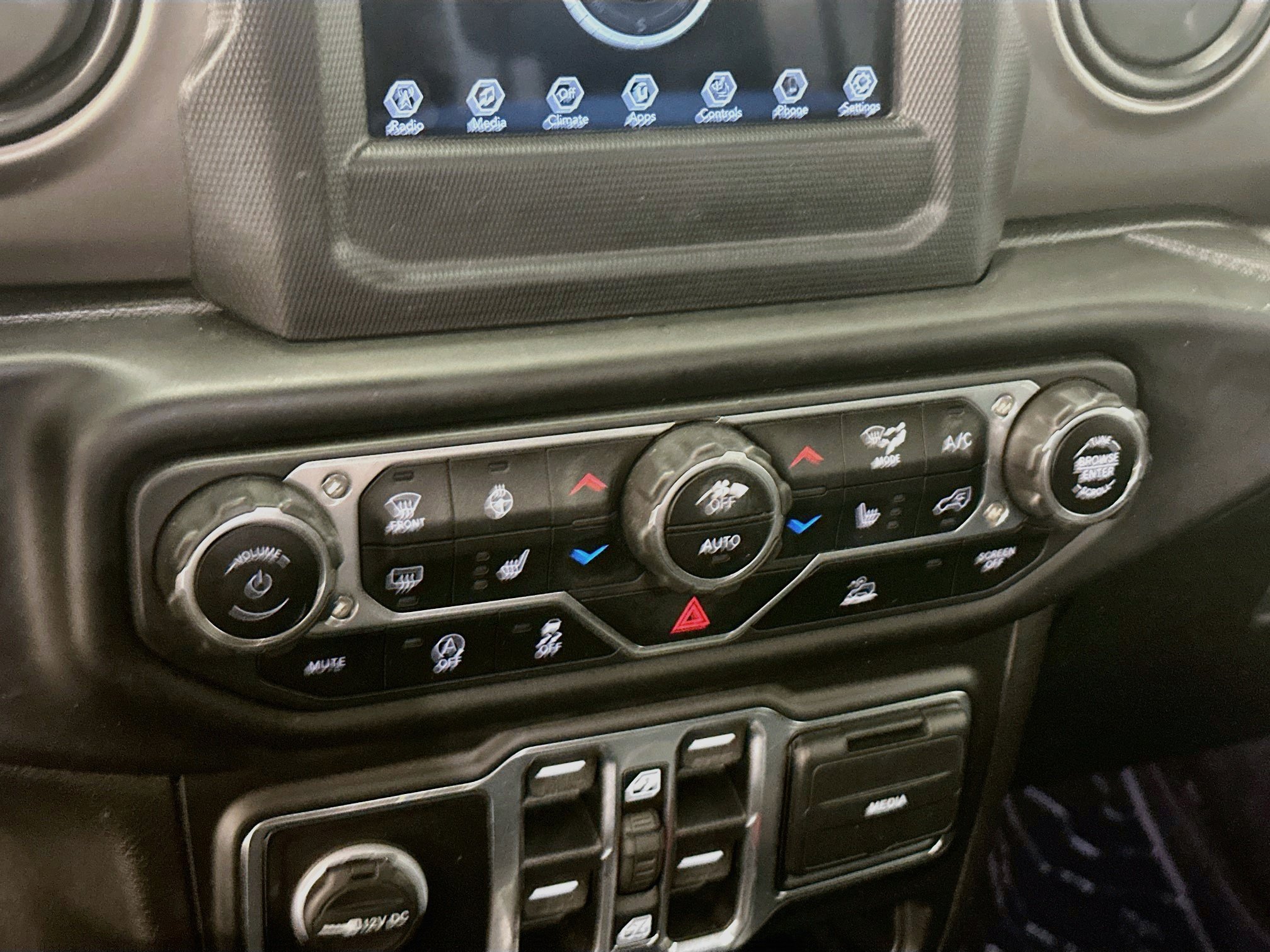 Used 2020 Jeep Gladiator Sport w/ Quick Order Package 24S AWD/4WD image 24