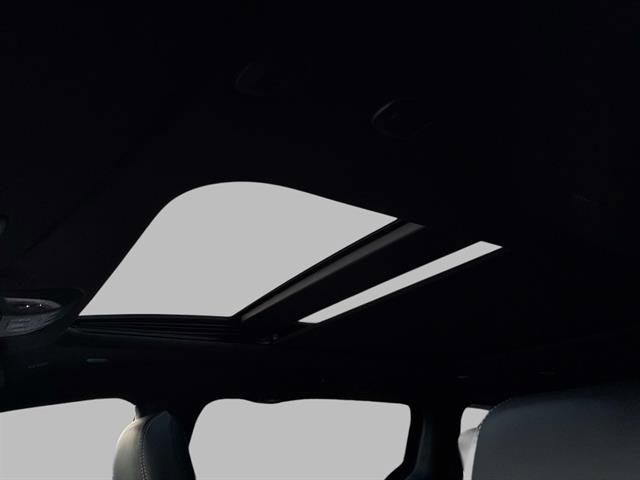 New 2026 Chrysler Pacifica Limited w/ S Appearance Package image 13