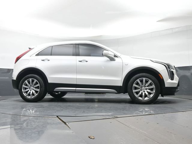 Used 2023 Cadillac XT4 Premium Luxury w/ Cold Weather Package AWD/4WD image 33