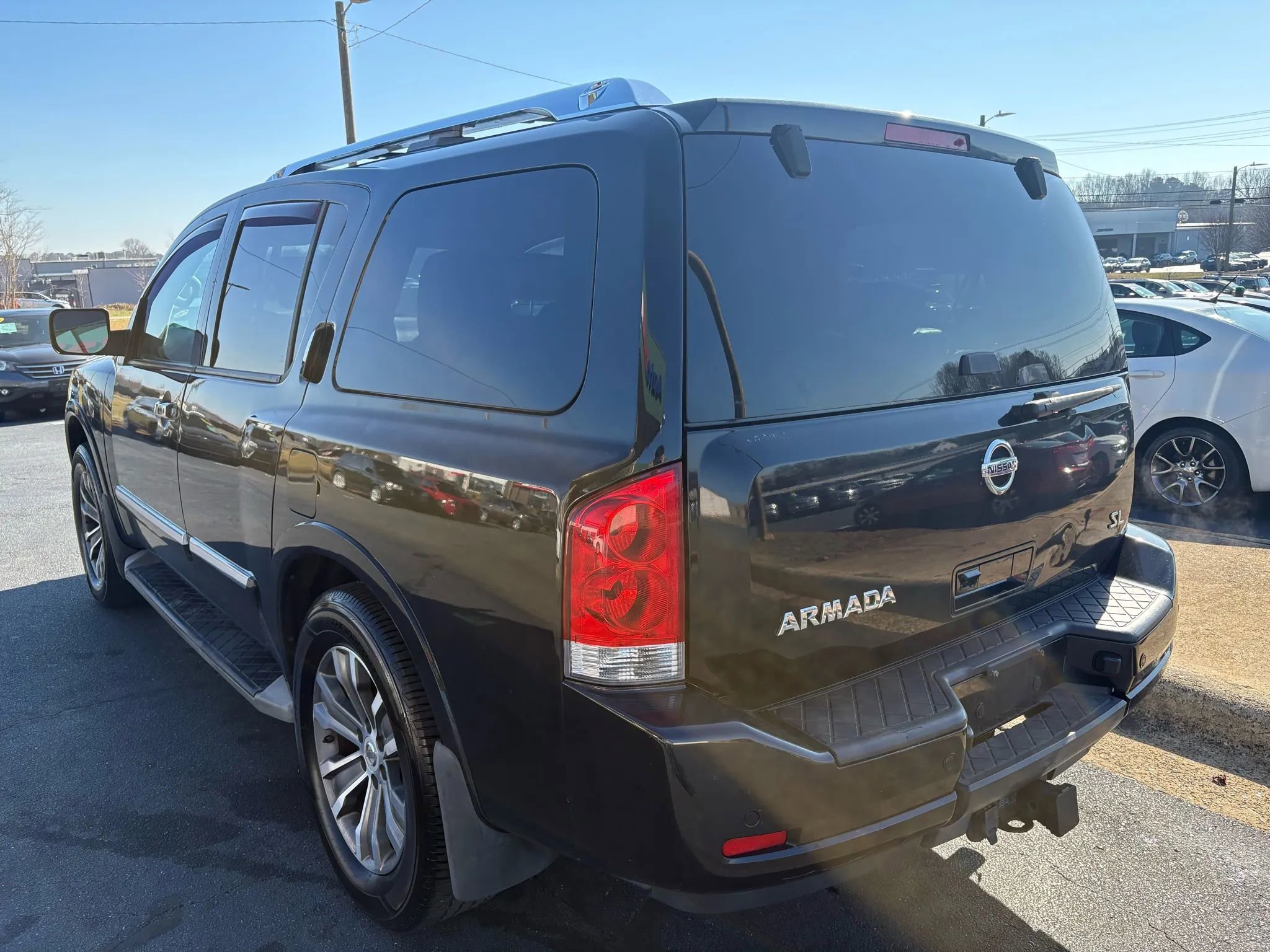 Used 2015 Nissan Armada SL image 5