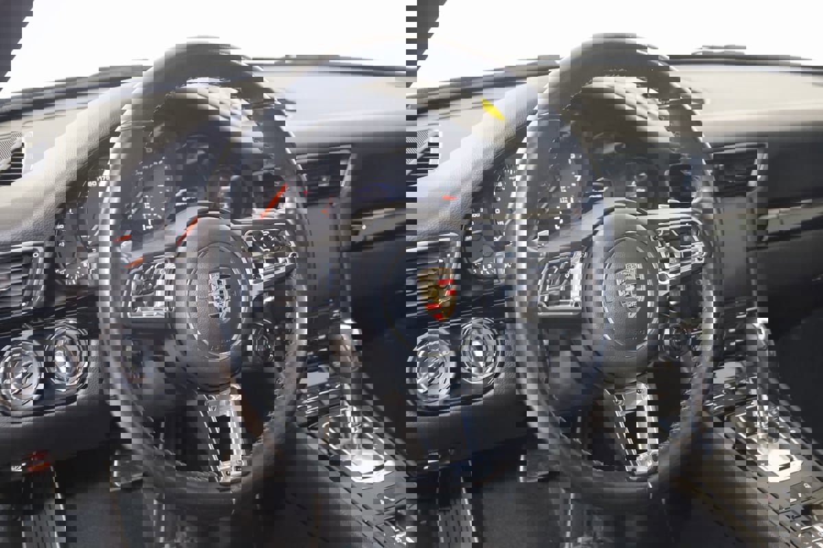 Used 2019 Porsche 911 Carrera T w/ Carrera T Interior Package image 6