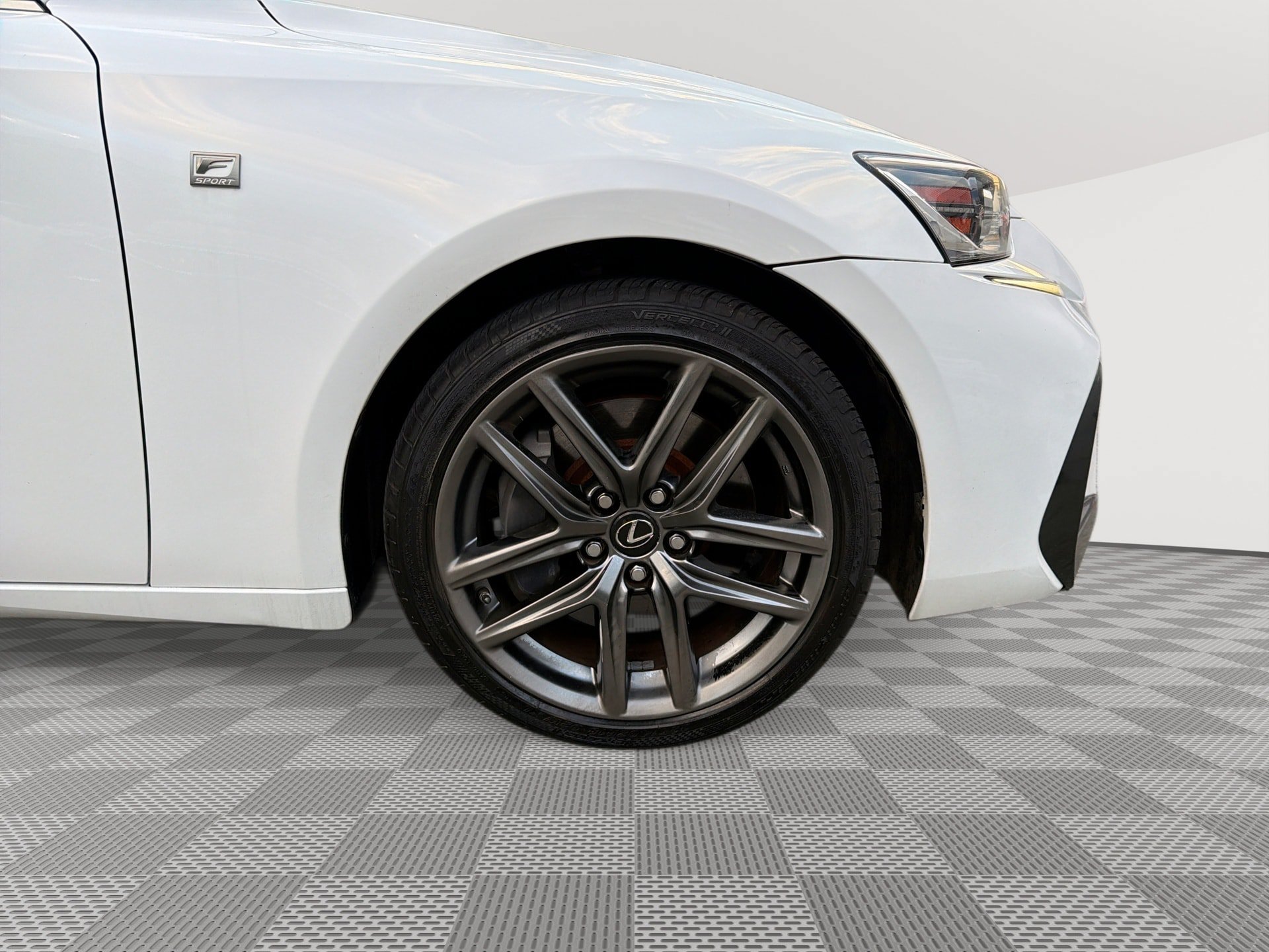 Used 2018 Lexus IS 300 F Sport w/ F Sport Package RWD image 29