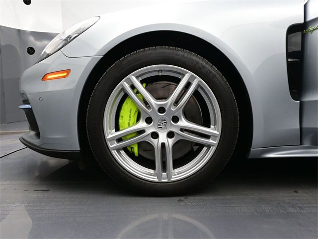 Used 2019 Porsche Panamera 4 image 6