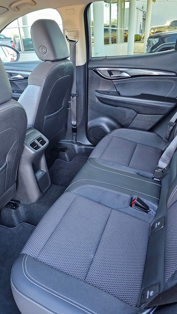 Used 2023 Buick Envision Preferred image 6