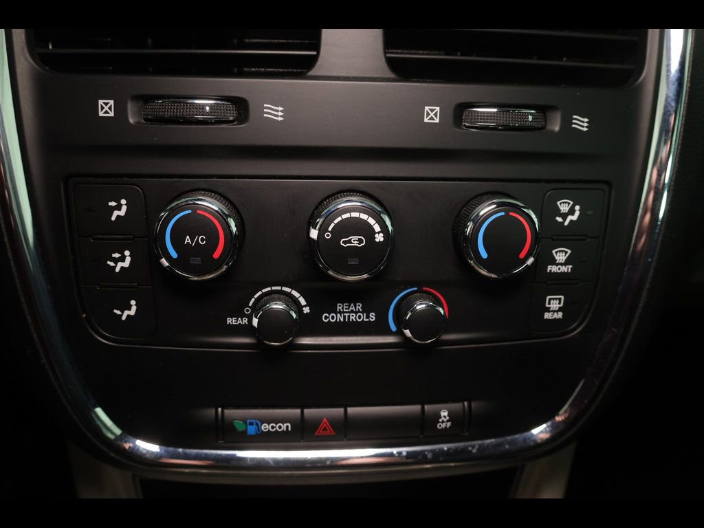 Used 2019 Dodge Grand Caravan SXT FWD image 22