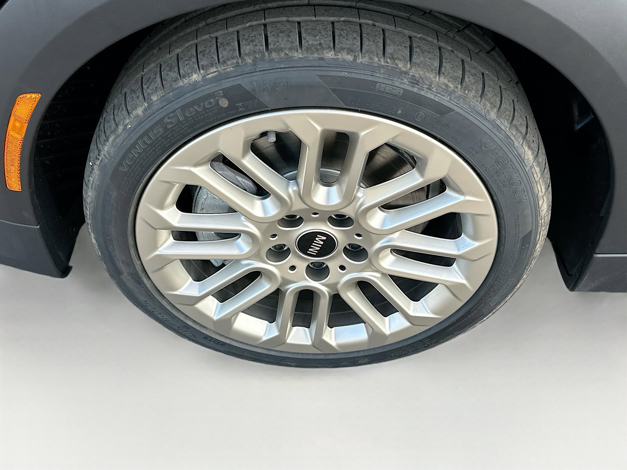 New 2026 MINI Cooper 2-Door Hardtop FWD image 25