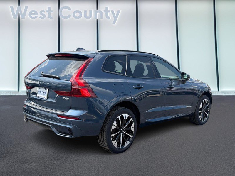 New 2026 Volvo XC60 T8 Plus w/ Protection Package Premier AWD/4WD image 3