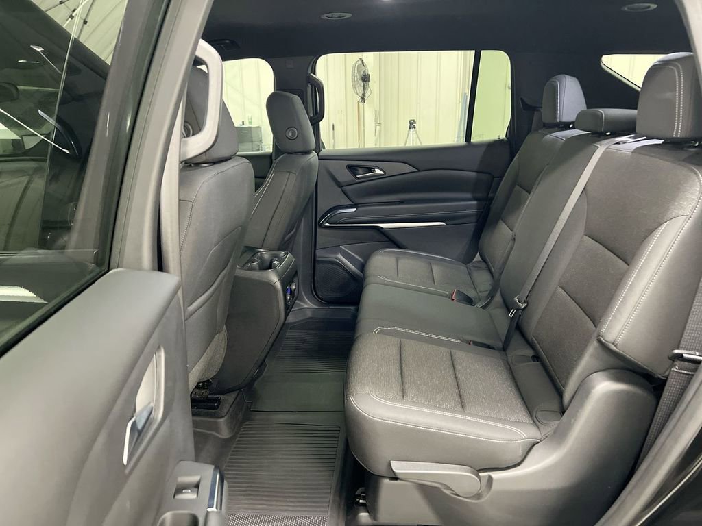 Used 2024 Chevrolet Traverse LS w/ Midnight/Sport Edition image 23