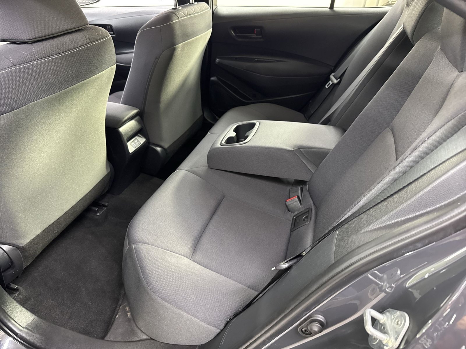 Used 2023 Toyota Corolla LE w/ Carpet Mat Package (TMS) FWD image 36