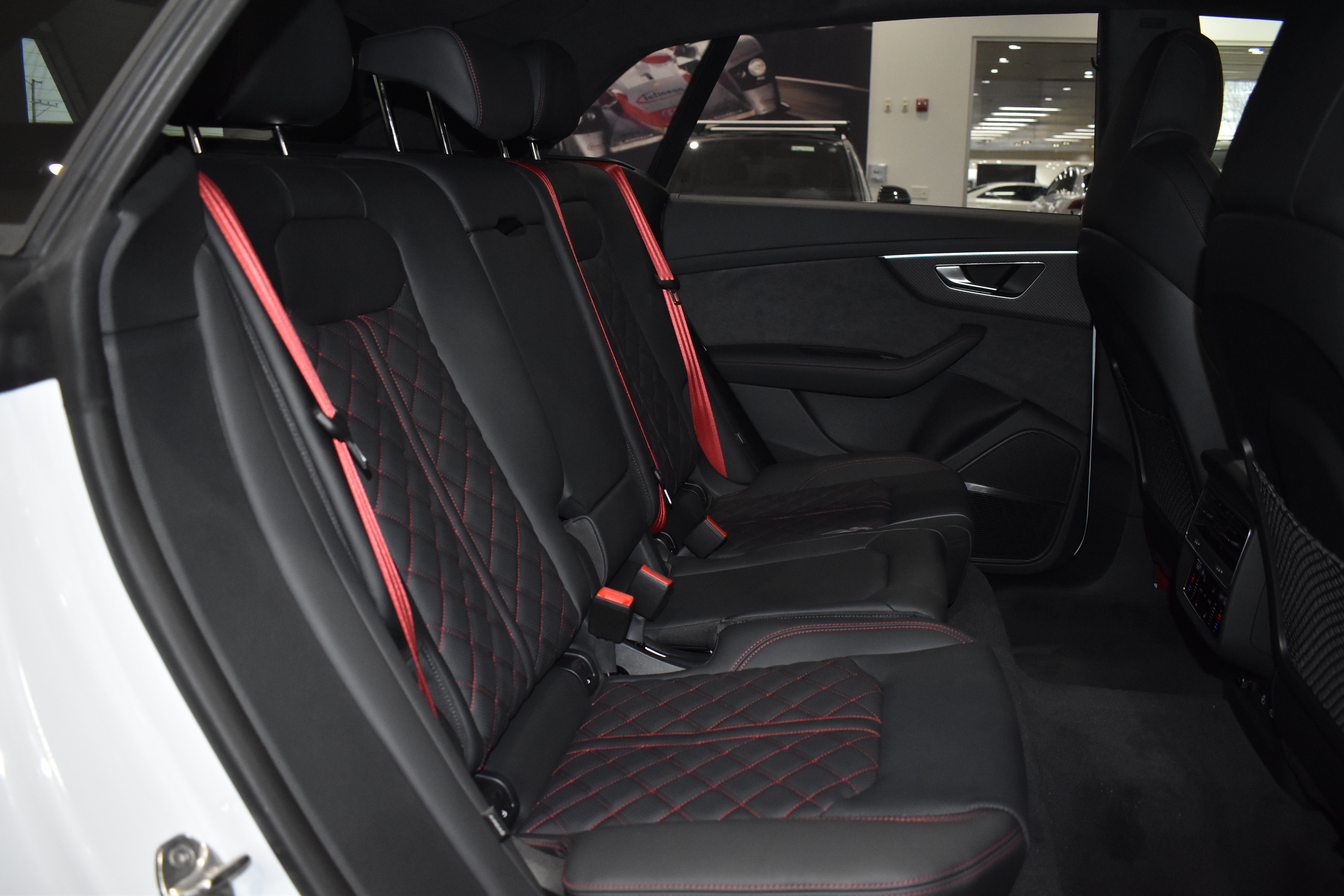 New 2026 Audi SQ8 Prestige AWD/4WD image 35