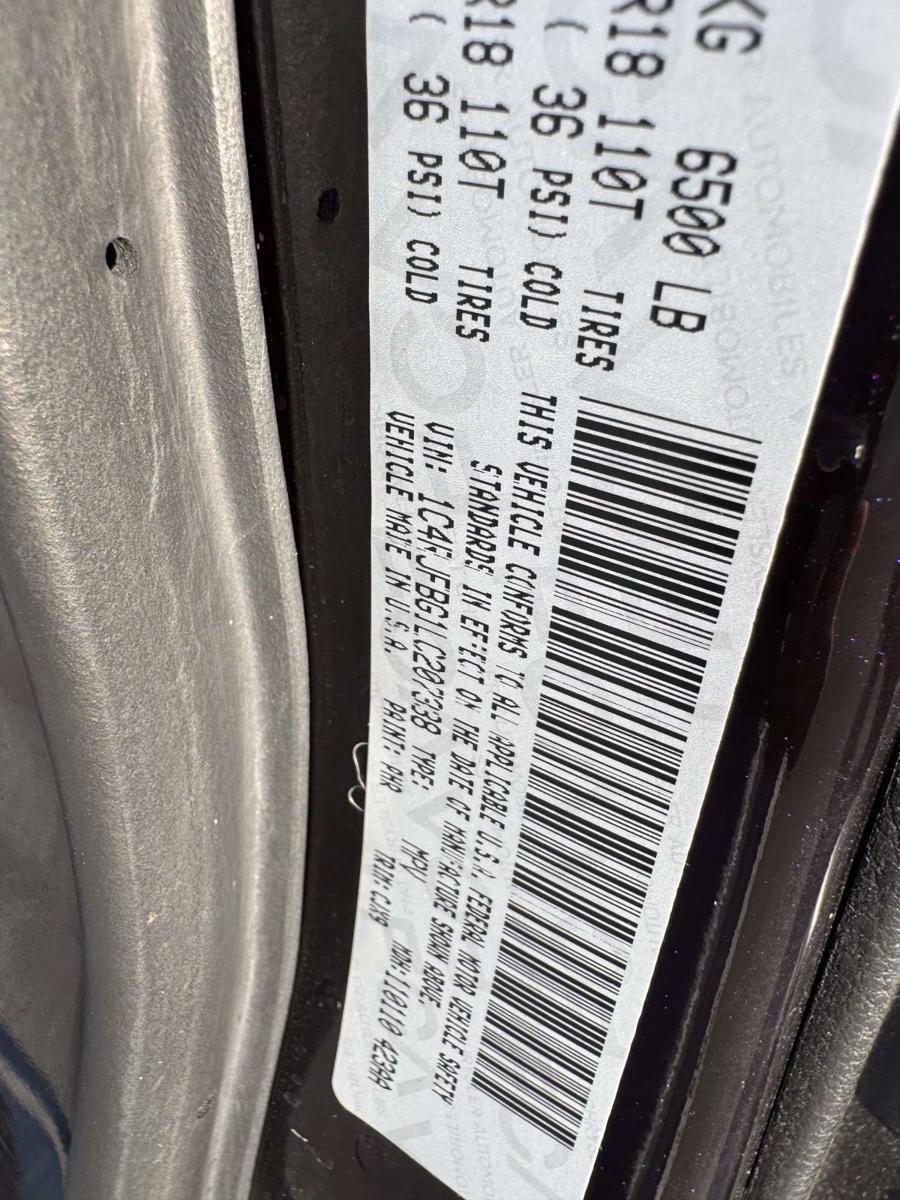 Used 2020 Jeep Grand Cherokee Limited AWD/4WD image 27