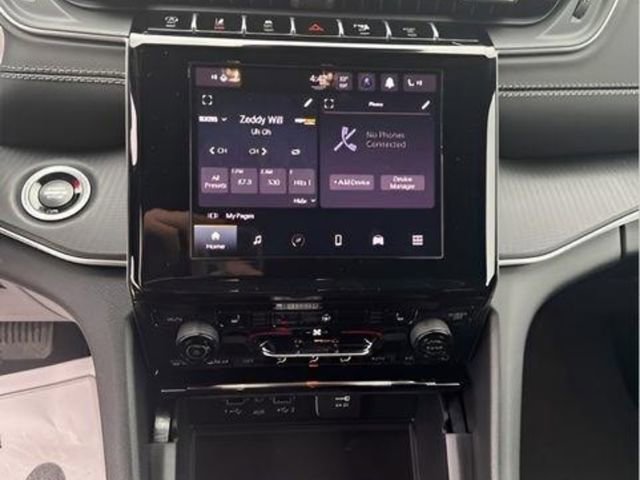 New 2025 Jeep Grand Cherokee Laredo w/ Luxury Tech Group I image 17