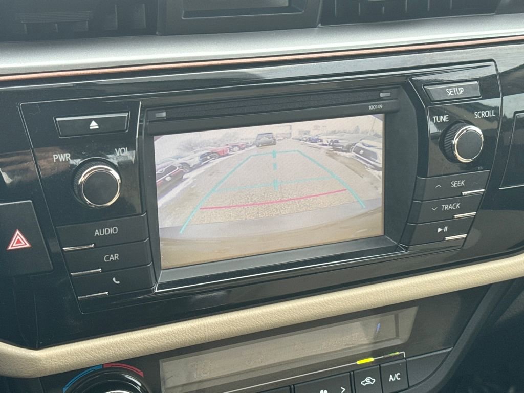 Used 2015 Toyota Corolla LE image 22