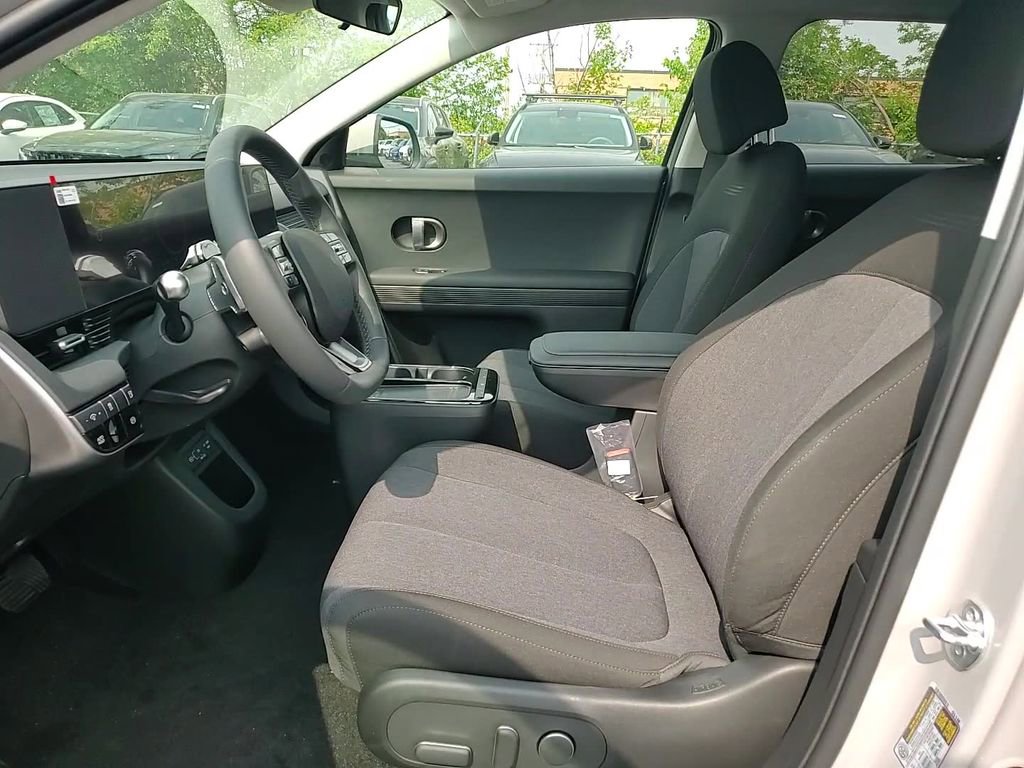 New 2025 Hyundai Ioniq 5 SE image 14
