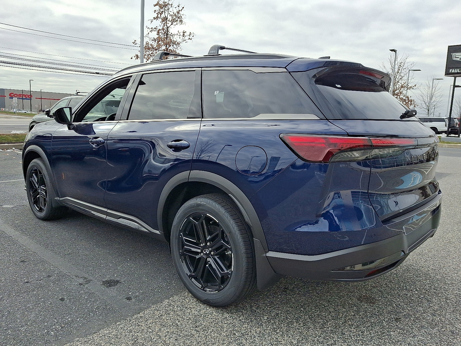 New 2026 INFINITI QX60 Sport w/ Dark Cargo Package image 3