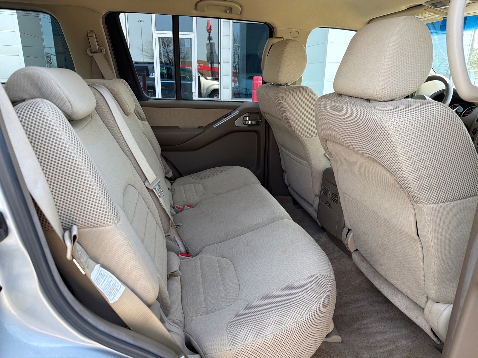 Used 2005 Nissan Pathfinder XE image 15