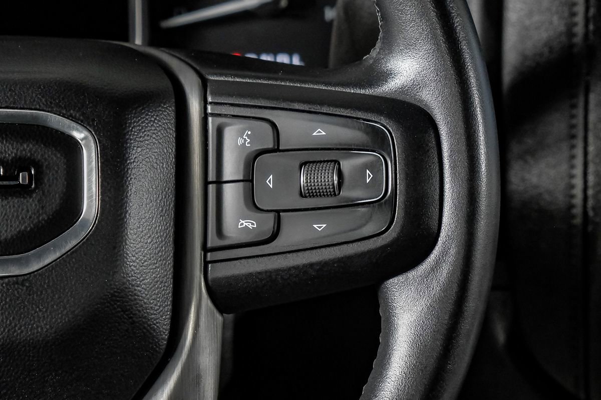 Used 2023 GMC Sierra 3500 Denali w/ Denali Ultimate Package AWD/4WD image 18
