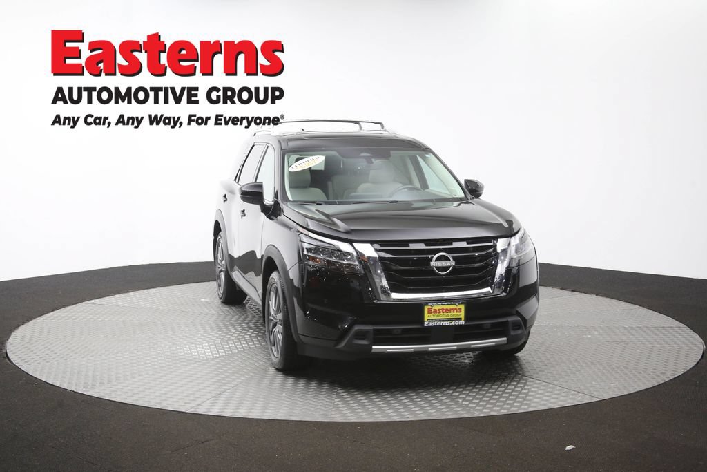 Used 2023 Nissan Pathfinder SL w/ SL Premium Package AWD/4WD image 54
