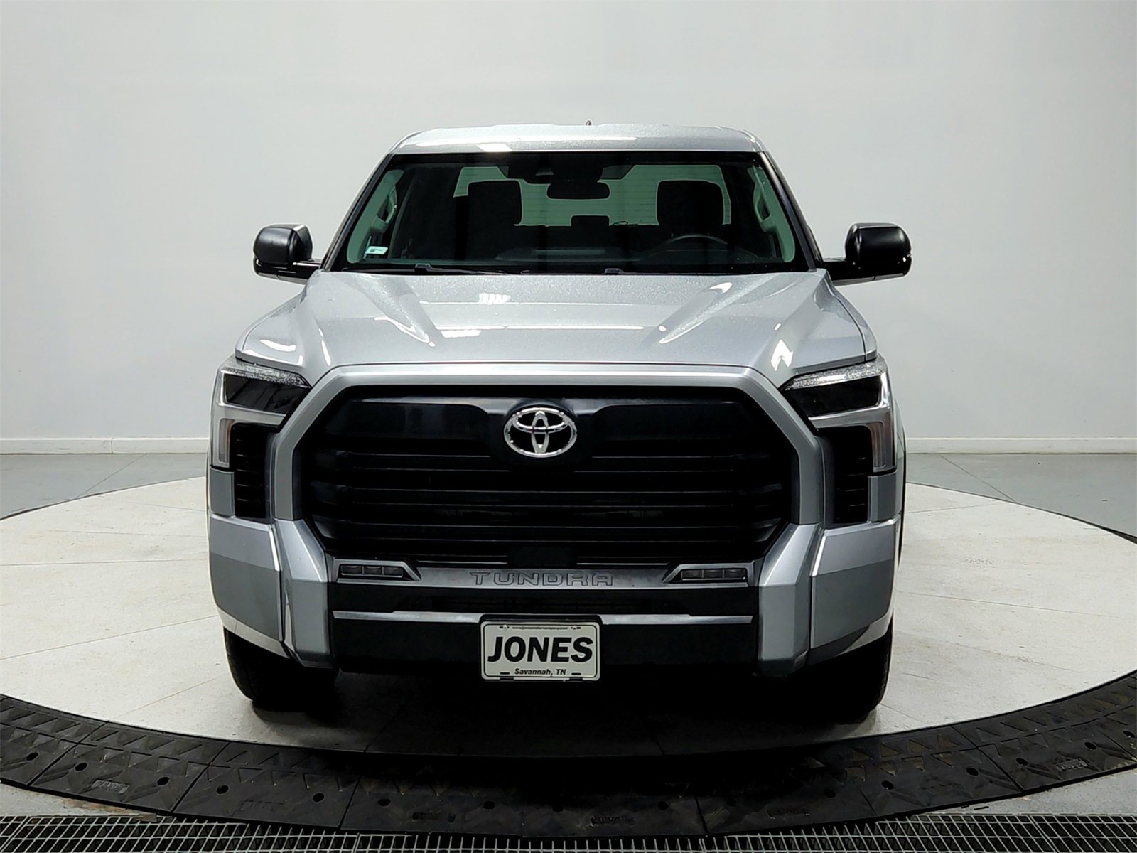 Used 2022 Toyota Tundra SR5 image 2